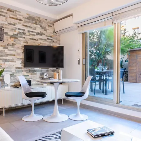 Rare ! With Terrace 5min Walk To The Palais